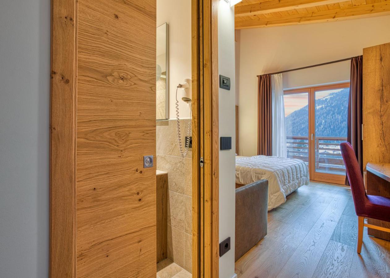 Edelweiss Alpine Nature Pinzolo Exterior photo