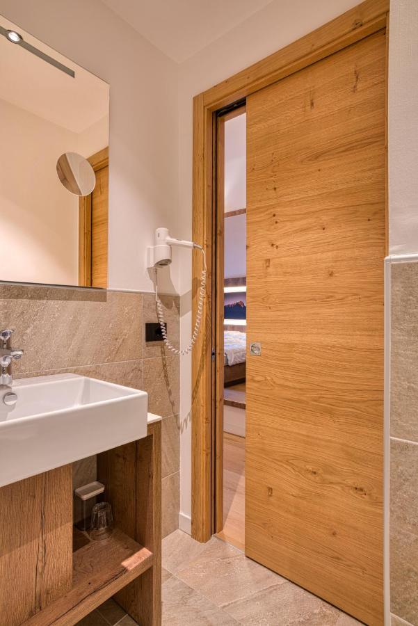 Edelweiss Alpine Nature Pinzolo Exterior photo