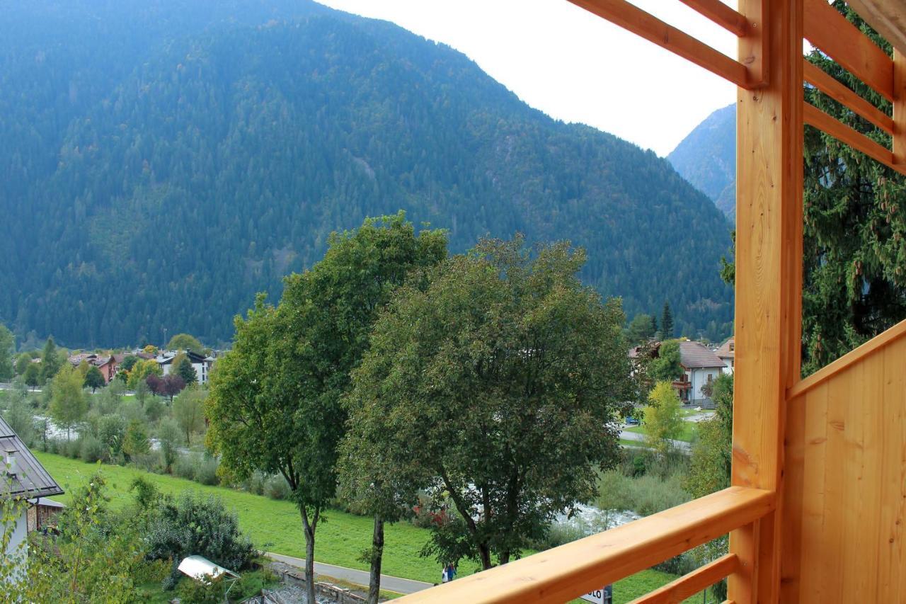 Edelweiss Alpine Nature Pinzolo Exterior photo