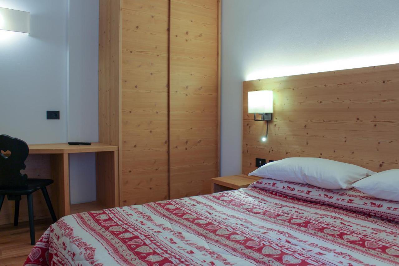 Edelweiss Alpine Nature Pinzolo Exterior photo